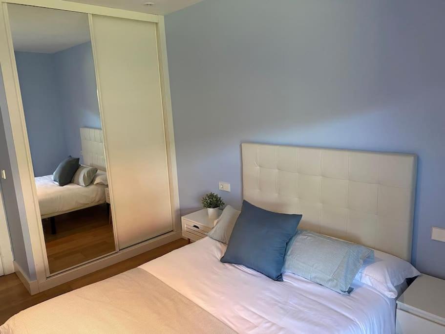Nuevo Terraza: Spacious 2-bedroom With Parking *